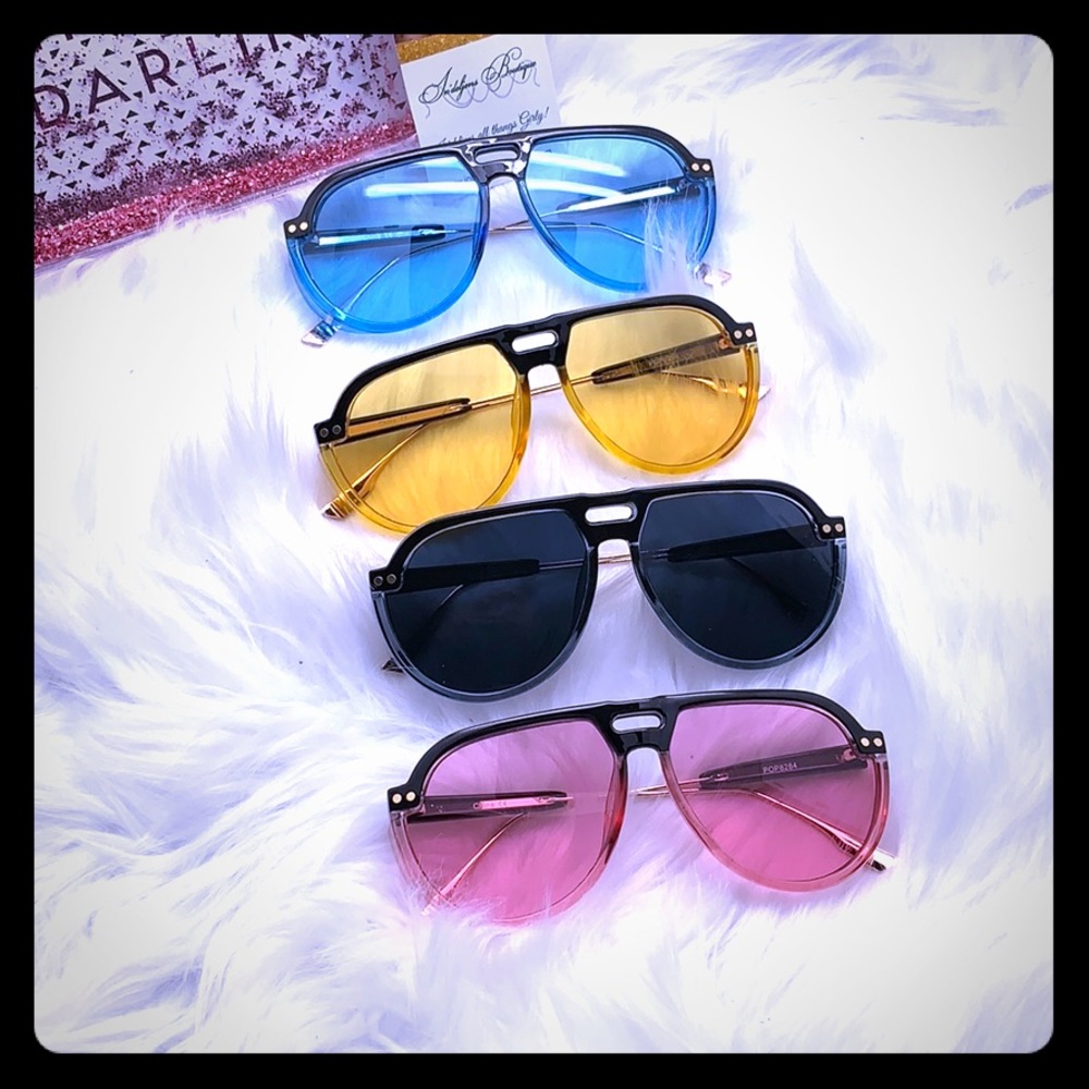 Sunglasses aviator